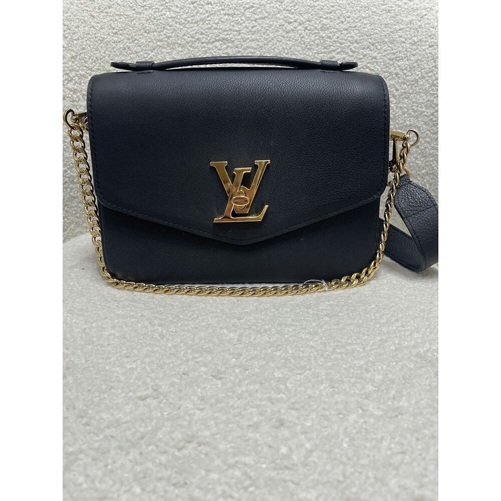 Louis Vuitton Lockme Chain PM Bag in Black - Like New Condition - Picture 1 of 7
